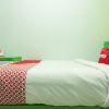 Отель Dinda Residence by OYO Rooms, фото 8