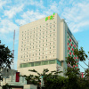 Отель POP! Hotel Gubeng Surabaya, фото 1