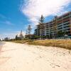 Отель Silvershore Apartments on the Broadwater, фото 7