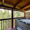 Отель 'star Lite' Cabin: Hot Tub, Deck & Pool Table, фото 21