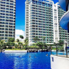 Отель AZURE C1 wavepool with balcony wifi MULTIPLE UNITS near airport, фото 7