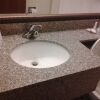 Отель Bridgepointe Inn & Suites, фото 8