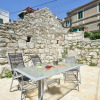 Отель Nice Apartment in Split With 1 Bedrooms and Wifi, фото 6
