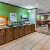 Отель Holiday Inn Express Cleveland Airport - Brookpark, an IHG Hotel, фото 24