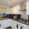 Отель Contemporary 1 Bedroom Flat in Camberwell Oval, фото 6