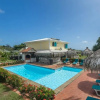 Отель Domaine de L'anse Simon - Piscine - 9 Chambres, фото 20