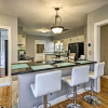 Отель Modern Home w/ Yard < 3 Miles to Houston Zoo!, фото 9