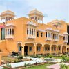 Отель Krishna Restaurants and Resorts, фото 1