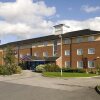 Отель Premier Inn Wakefield South (M1, Jct39), фото 1