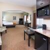 Отель Holiday Inn Express Hotel & Suites Victoria, an IHG Hotel, фото 22