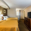 Отель The Plaza Inn & Suites, фото 5
