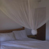 Отель Gamboozini Lodge, фото 3