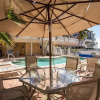 Отель Seahorse 3, 3 Bedrooms, Sleeps 8, Pet Friendly, Heated Pool, фото 12