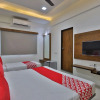 Отель OYO 27930 Hotel Dev Palace, фото 18