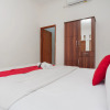 Отель RedDoorz Syariah Plus near Jatiwarna Toll Gate, фото 10