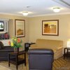 Отель Candlewood Suites Topeka West, an IHG Hotel, фото 3
