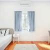 Отель Charming 3 Bedroom House in Coorparoo, фото 1