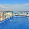 Отель Luxury Suite with Jaccuzzi & Pool, фото 13