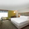 Отель Holiday Inn Express & Suites Norfolk, an IHG Hotel, фото 5