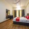 Отель OYO 15428 Hotel Grand Hills, фото 5