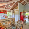 Отель 'melemele' Kapa'a Cottage: 1 Block to Beach!, фото 11