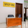 Отель SPOT ON 2749 Tiga Sinar Residence, фото 3