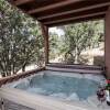 Отель Lindleys Valley View - Three Bedroom Cabin, фото 16