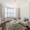 Отель Lavish Nordic Styled Fulham Home by the Thames, фото 2