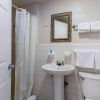 Отель Rodeway Inn & Suites, фото 8