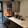 Отель A Modern Studio With Great City Views - 17th Floor, City Views & 2 Minutes to Canal, фото 11