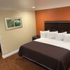 Отель Convention Center Inn and Suites, фото 26