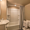 Отель Chic Main Street Retreat < 7 Mi to KY Horse Park!, фото 10