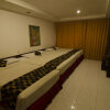 Отель Fora Guest House Taman Lingkar, фото 11