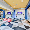 Отель Steelyard - Modern Soulard Apts with Pool by Zencity, фото 17