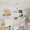Отель Comfy W/ Balcony & Views -- 200 To Beach! 3 Bedroom Condo, фото 12