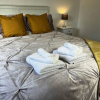 Отель Charming 4-bed House in Cheltenham, Free Parking, фото 2