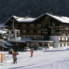 Отель Hôtel Champs Fleuris Morzine, фото 16