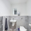 Отель Sleek and Modern 2BD 2bath in the Heart of Salford, фото 12
