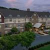 Отель Staybridge Suites Greenville I-85 Woodruff Road, an IHG Hotel в Гринвилле