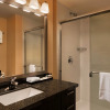 Отель Executive - The Inn at Whistler Village, фото 34