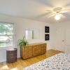 Отель Modern & Spacious Home - 6 Mi to Dtwn South Bend, фото 19