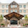 Отель Staybridge Suites Montgomeryville, an IHG Hotel, фото 1