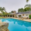 Отель Santa Barbara Vacation Rental w/ Pool & Hot Tub! в Голете