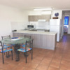 Отель Coral Sea Apartments, фото 16