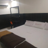 Отель Iroomz Hotel Adhikar, фото 4