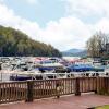 Отель Cove Pointe At Rumbling Bald W/ Private Dock 4 Bedroom Home, фото 23