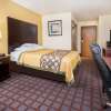 Отель Super 8 by Wyndham Bloomington University Area, фото 4