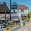 Отель Idyllic Countryside Annexe Near West Wittering Beach, фото 1