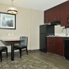 Отель Hampton Inn & Suites by Hilton Calgary-Airport, фото 33