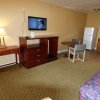 Отель Economy Inn & Suites, фото 4